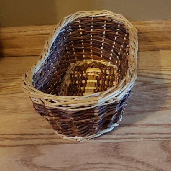 Wicker Basket - Picture 3 of 9